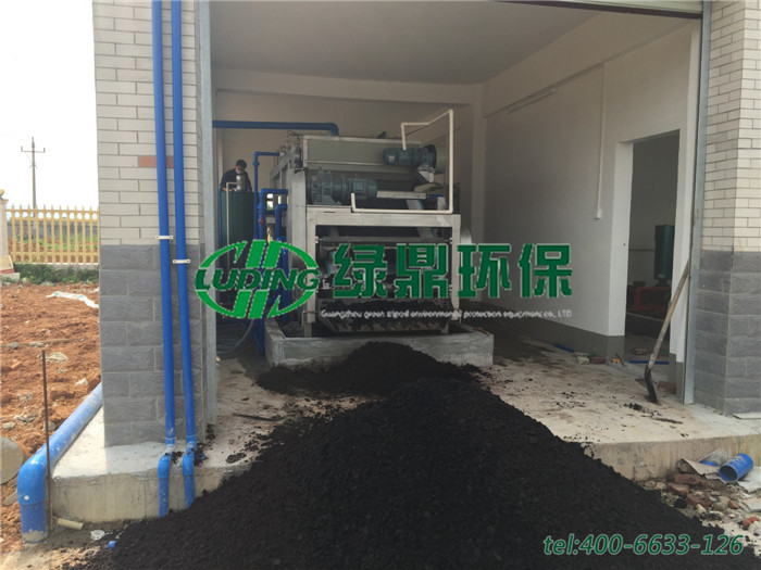 帶式壓濾機(jī)處理食品廠污泥泥漿案例