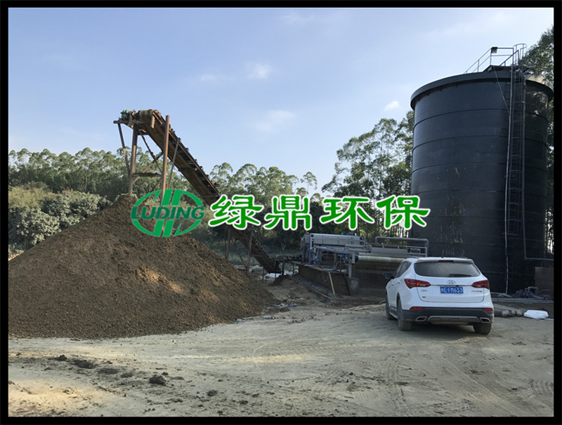 福建洗沙泥漿帶式壓濾機安裝現場 2 福建洗沙泥漿帶式壓濾機安裝現場 2