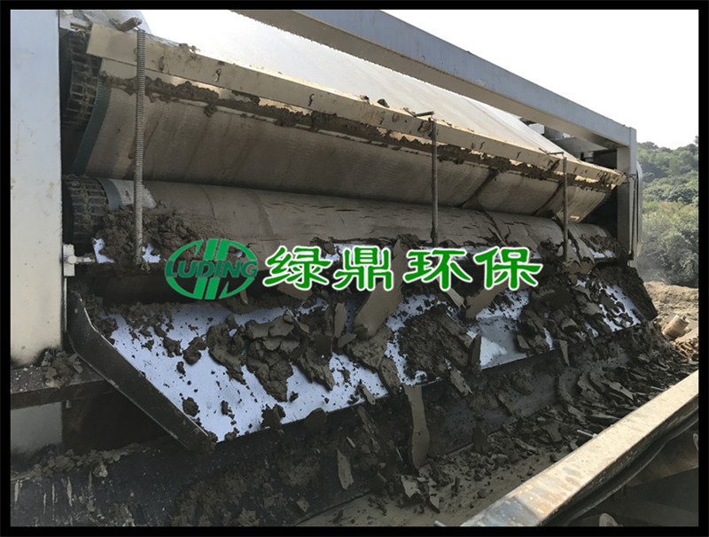 福建洗沙泥漿帶式壓濾機安裝現場 6 福建洗沙泥漿帶式壓濾機安裝現場 6
