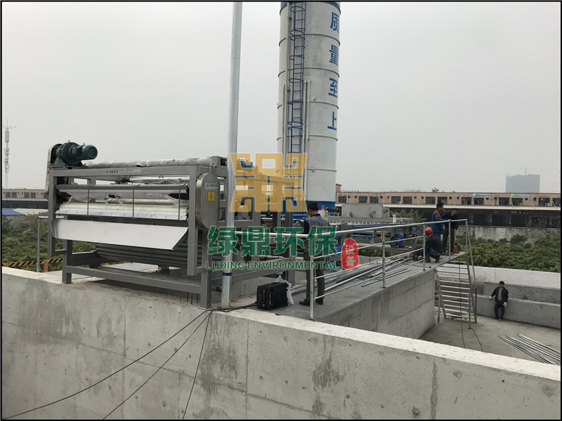 帶式壓濾機應用雙牌泵站泥漿處理工程 帶式壓濾機應用雙牌泵站泥漿處理工程